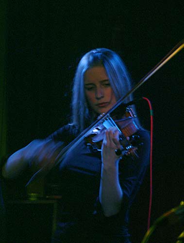 Neatkarīgās mūzikas festivāls «Putnudiena 2004». 3. sērija10