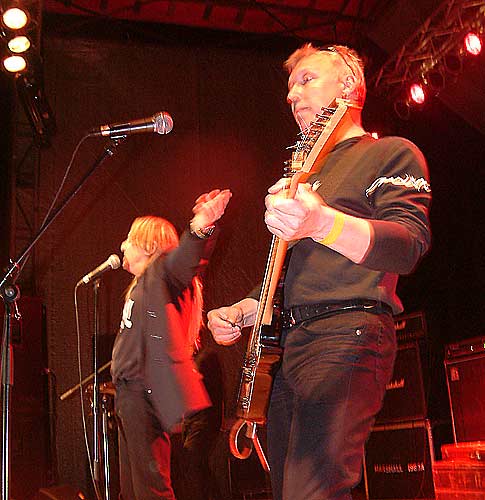 Festivāls «Sinepes un Medus 2004» – pirmā vakara viesu koncerts10