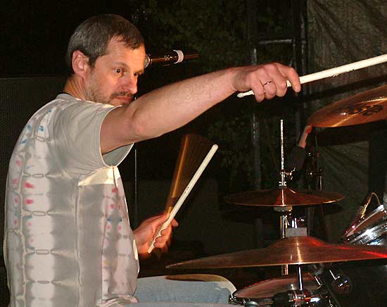 Festivāls «Sinepes un Medus 2004» – pirmā vakara viesu koncerts5