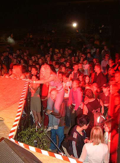 Festivāls «Sinepes un Medus 2004» – pirmā vakara viesu koncerts6