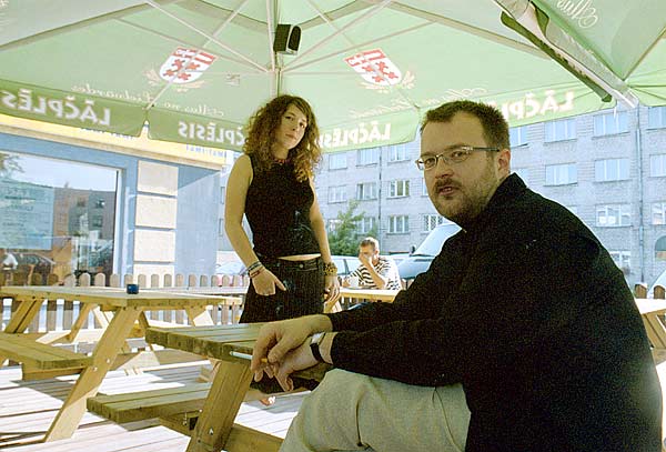 Mārtiņa Vilkārša izstādes «Izkrāso Pats!» atklāšana21