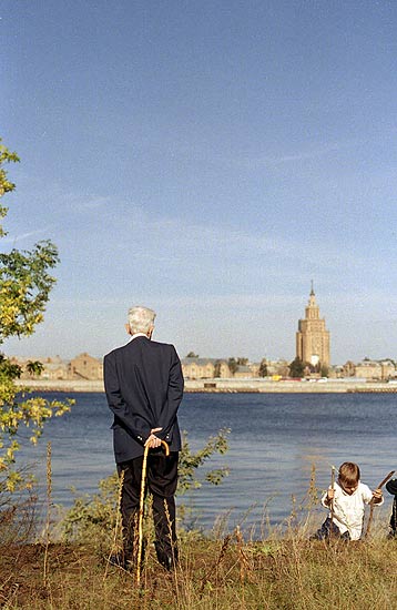 Saulstāvju godi – «Baltijas saule 2004»12