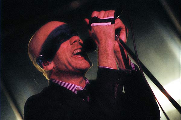 «R.E.M.» koncerts Rīgā, Ķīpsalas izstāžu kompleksā24
