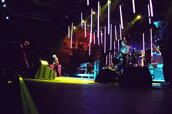 «R.E.M.» koncerts Rīgā, Ķīpsalas izstāžu kompleksā6