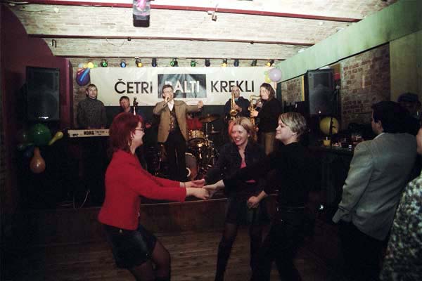 Kluba «Četri balti krekli» piecu gadu jubileja6