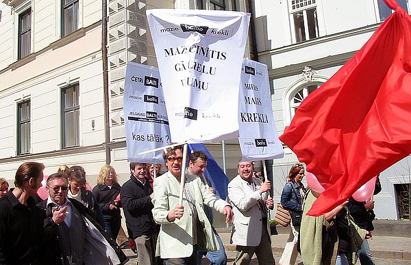 «Četru baltu kreklu» un «Mazo balto kreklu» 1. maija svētku svinības1