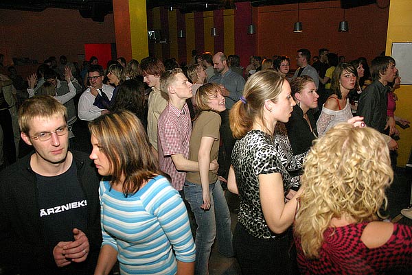 «Tami-Tami» vasaras dārza atklāšana un «Labvēlīgā Tipa» koncerts34