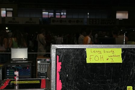 Lennija Kravica Rīgas koncerta iesildītāji - «R.A.P.» un skatītāji3