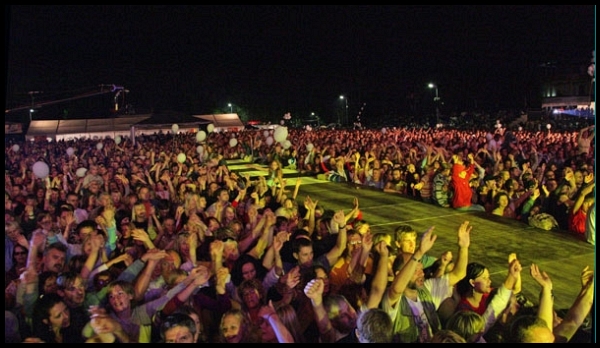 <em>Liepājas dzintars 2006</em> - 30. gadu jubilejas festivāls31