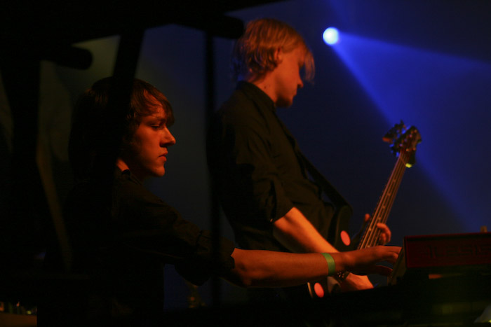 <em>Astro'N'Out</em> debijas albuma koncerts Rīgā, <em>Sapņu fabrikā</em>13