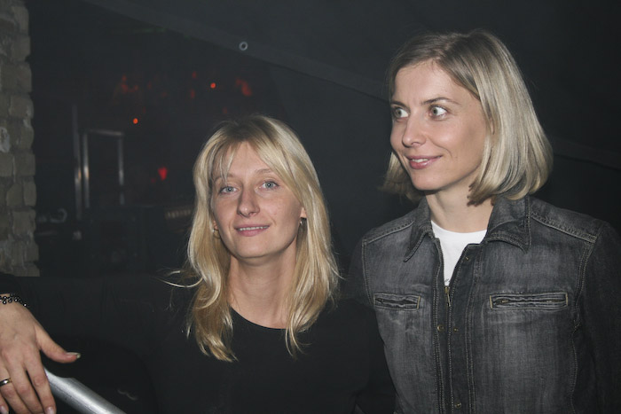 <em>Astro'N'Out</em> debijas albuma koncerts Rīgā, <em>Sapņu fabrikā</em>32