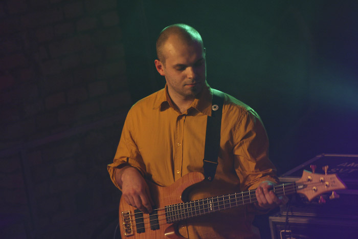<em>Astro'N'Out</em> debijas albuma koncerts Rīgā, <em>Sapņu fabrikā</em>67