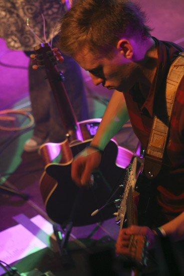 <em>Astro'N'Out</em> debijas albuma koncerts Rīgā, <em>Sapņu fabrikā</em>68