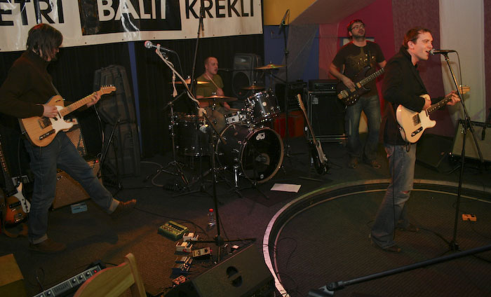 <em>Mofo </em>Latvijas klubu tūres pietura <em>Jelgavas baltajos kreklos</em>6