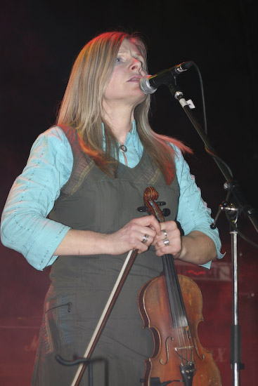 Grupas <em>Iļģi </em>koncerti Sankt-Pēterburgā klubā <em>Maina </em>un Sv.Patrika dienas festivālā29