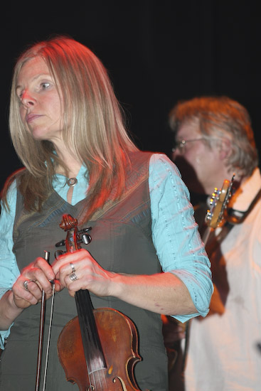 Grupas <em>Iļģi </em>koncerti Sankt-Pēterburgā klubā <em>Maina </em>un Sv.Patrika dienas festivālā39