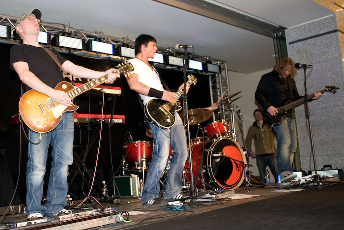 Tanela Padara un grupas <em>The Sun</em> koncerti <em>galerijā Centrs </em>un <em>Lounge 8</em>6