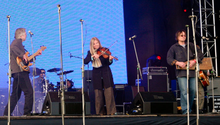 Grupas <em>Iļģi </em>koncerti 11. novembra krastmalā un <em>Jelgavas baltajos kreklos</em>11