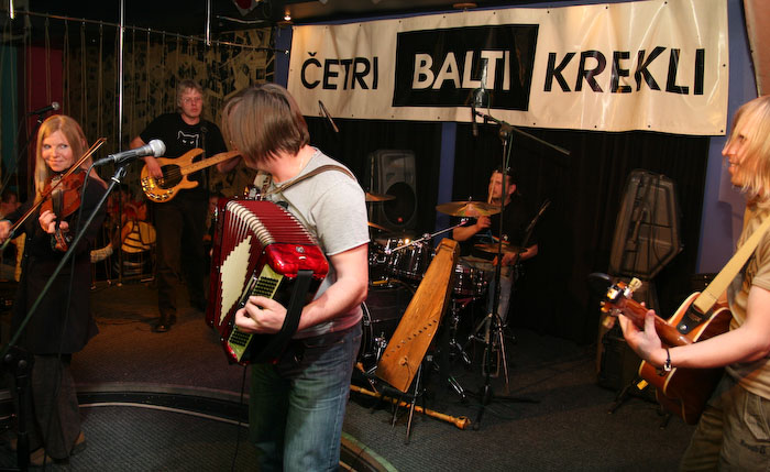 Grupas <em>Iļģi </em>koncerti 11. novembra krastmalā un <em>Jelgavas baltajos kreklos</em>24