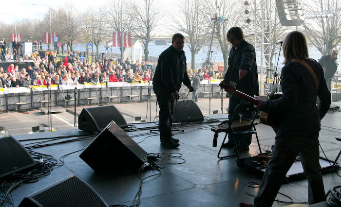 Grupas <em>Iļģi </em>koncerti 11. novembra krastmalā un <em>Jelgavas baltajos kreklos</em>3