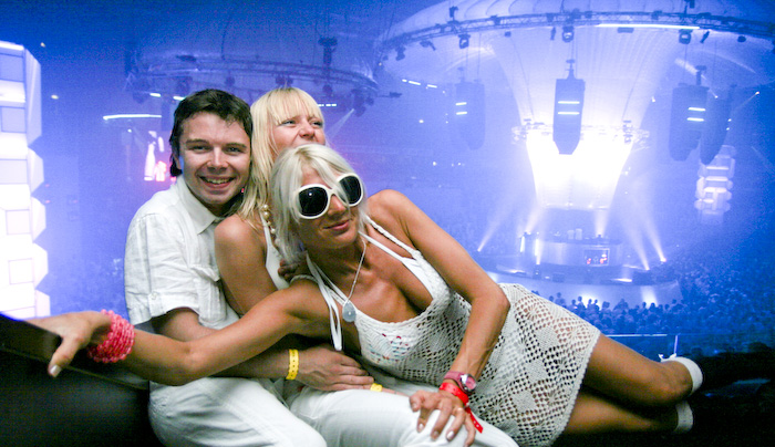 <em>Sensation White</em> pasākums <em>Arena Rīga</em>64