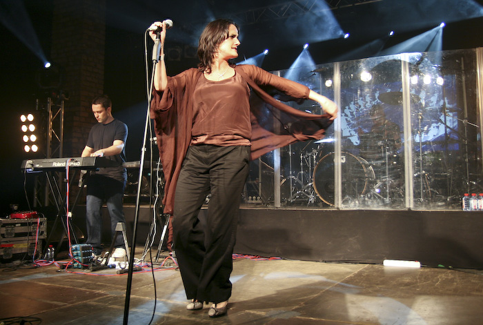<em>Freshly Ground </em>un <em>Kosheen </em>koncerts <em>Sapņu fabrikā</em>35