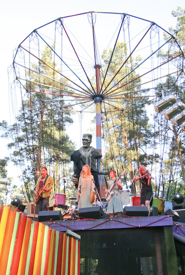 Grupas <em>Hospitāļu Iela</em> jaunā CD prezentācija Mežaparkā2
