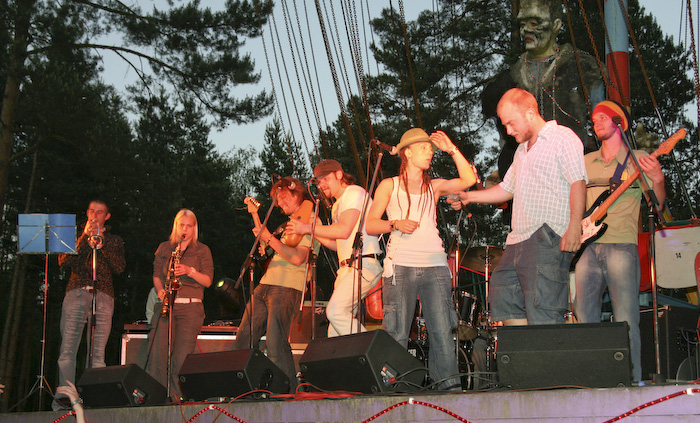 Grupas <em>Hospitāļu Iela</em> jaunā CD prezentācija Mežaparkā30
