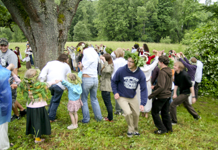 Jāņu ielīgo&scaron;ana42