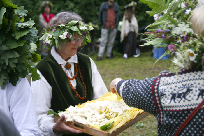 Jāņu ielīgo&scaron;ana52