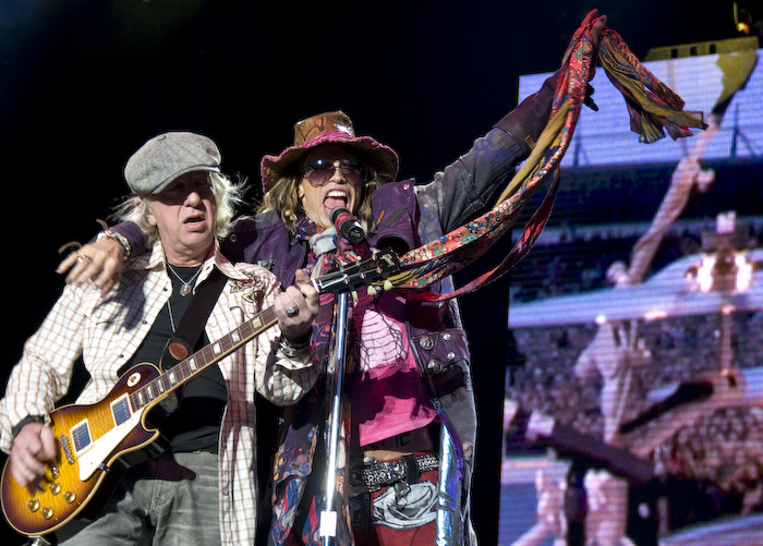 Amerikāņu leģendas - grupas <em>Aerosmith </em>koncerts <em>Skonto </em>stadionā21