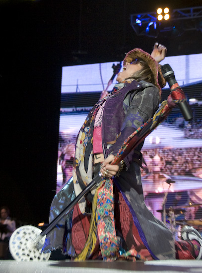 Amerikāņu leģendas - grupas <em>Aerosmith </em>koncerts <em>Skonto </em>stadionā26