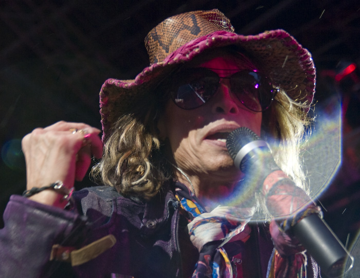 Amerikāņu leģendas - grupas <em>Aerosmith </em>koncerts <em>Skonto </em>stadionā27