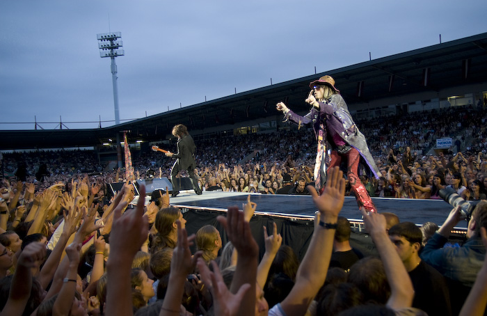 Amerikāņu leģendas - grupas <em>Aerosmith </em>koncerts <em>Skonto </em>stadionā30