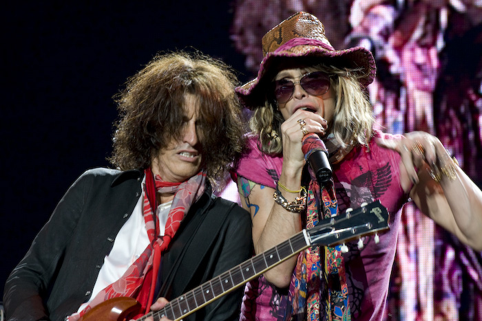Amerikāņu leģendas - grupas <em>Aerosmith </em>koncerts <em>Skonto </em>stadionā36