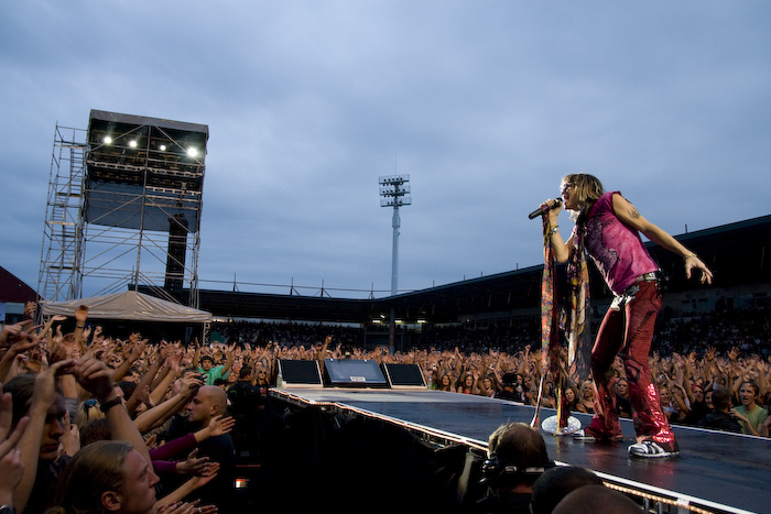 Amerikāņu leģendas - grupas <em>Aerosmith </em>koncerts <em>Skonto </em>stadionā48