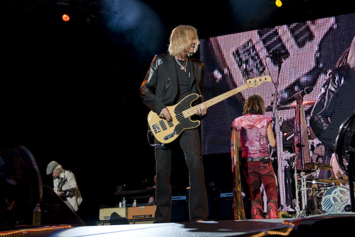 Amerikāņu leģendas - grupas <em>Aerosmith </em>koncerts <em>Skonto </em>stadionā51