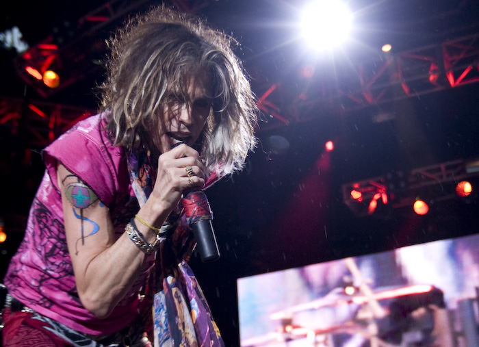 Amerikāņu leģendas - grupas <em>Aerosmith </em>koncerts <em>Skonto </em>stadionā63