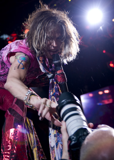 Amerikāņu leģendas - grupas <em>Aerosmith </em>koncerts <em>Skonto </em>stadionā64