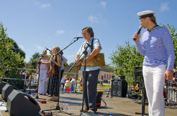 Grupas <em>Iļģi</em> koncerts Ventspils ostmalā7