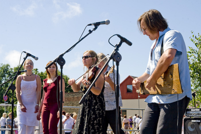 Grupas <em>Iļģi</em> koncerts Ventspils ostmalā9