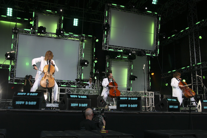 <em>MTV Baltic</em> gada jubilejas svinības Rīgā, Krastmalā1