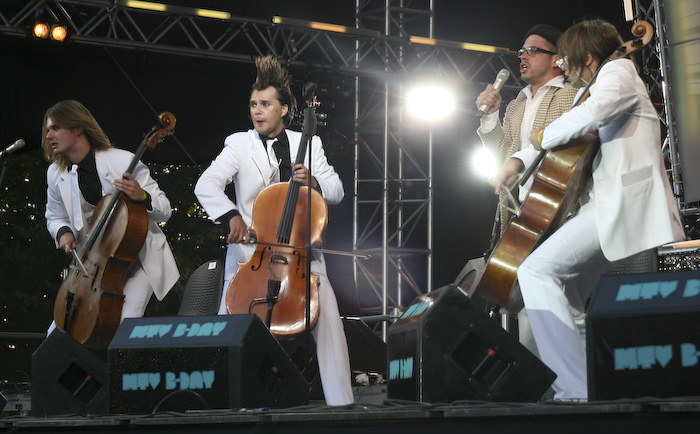 <em>MTV Baltic</em> gada jubilejas svinības Rīgā, Krastmalā24