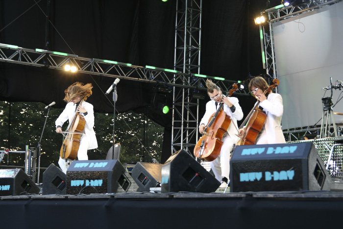 <em>MTV Baltic</em> gada jubilejas svinības Rīgā, Krastmalā3
