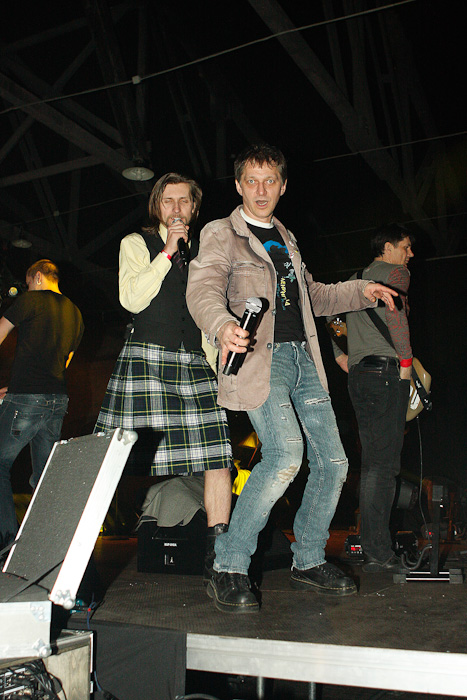 Kafejnīcas <em>Leningrad</em> gada jubilejas svinības. I daļa126