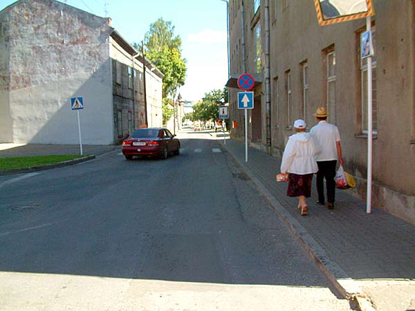 Stundas caurskrējiens caur Valgu ar foto rokās3