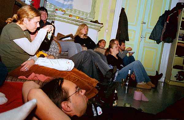 Filmu nakts komunālajā dzīvoklī iepretim Čehijas vēstniecībai2