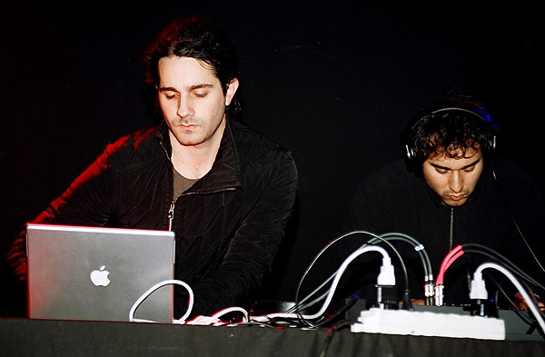 «Telefon Tel Aviv» koncerts Turīnas (Itālija) klubā «Hiroshima Mon Amour»2