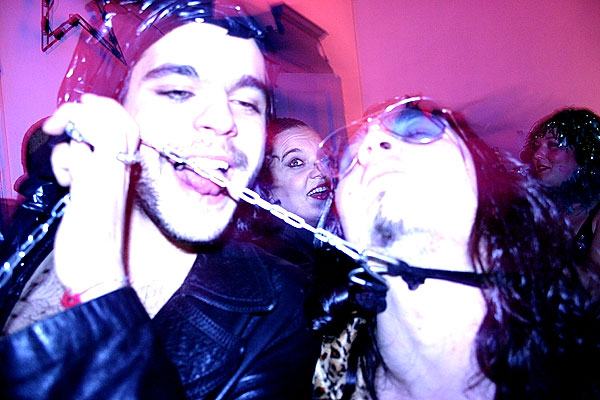Itālija. House / sex / porno / hard-to-describe party. (Mājas /seksa /pornogrāfijas /grūti-aprakstīt grūstiņš)26