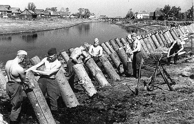 2. Pasaules karš fotogrāfijās11